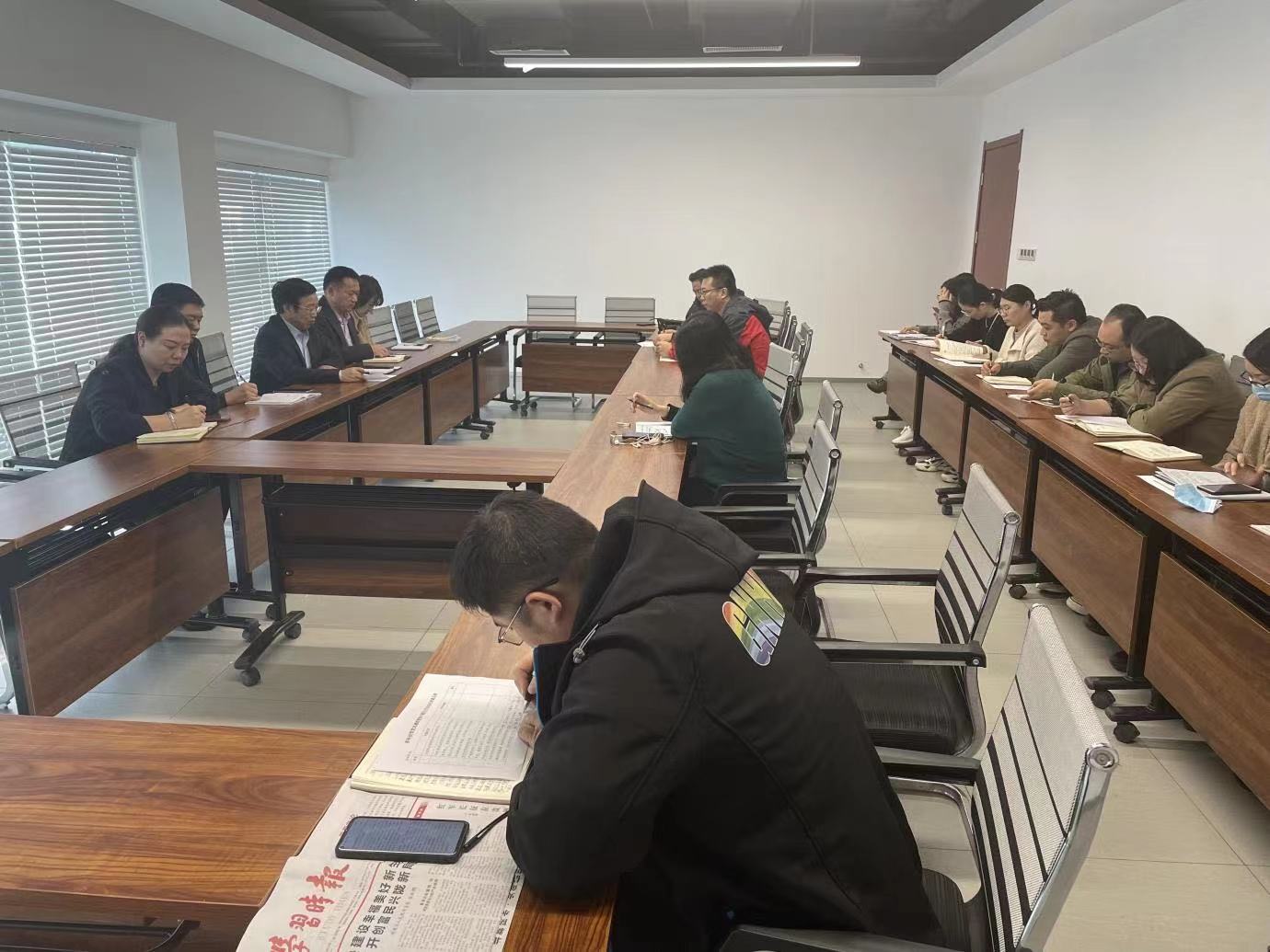 2021年10月22日，河南省科学技术馆召开党风廉政建设 征求意见座谈会3.jpg