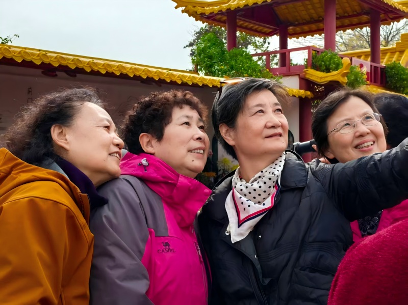 1048056922.jpg 1048056922.jpg